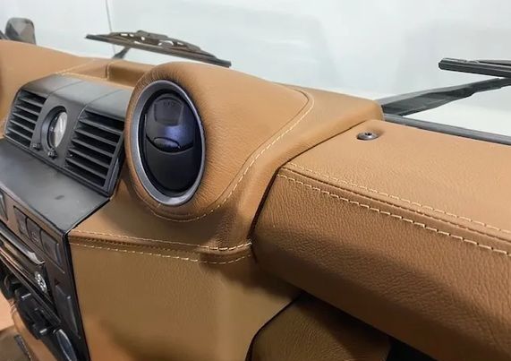 Land Rover Defender • 2007 • 110,000 km 7