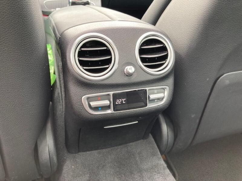 Mercedes-Benz E-Class • 2020 • 30,038 km 24