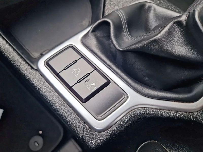 Kia Sportage • 2020 • 57,000 km 5