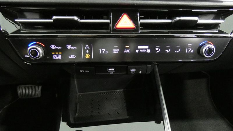 Kia Niro • 2023 • 32,361 km 29