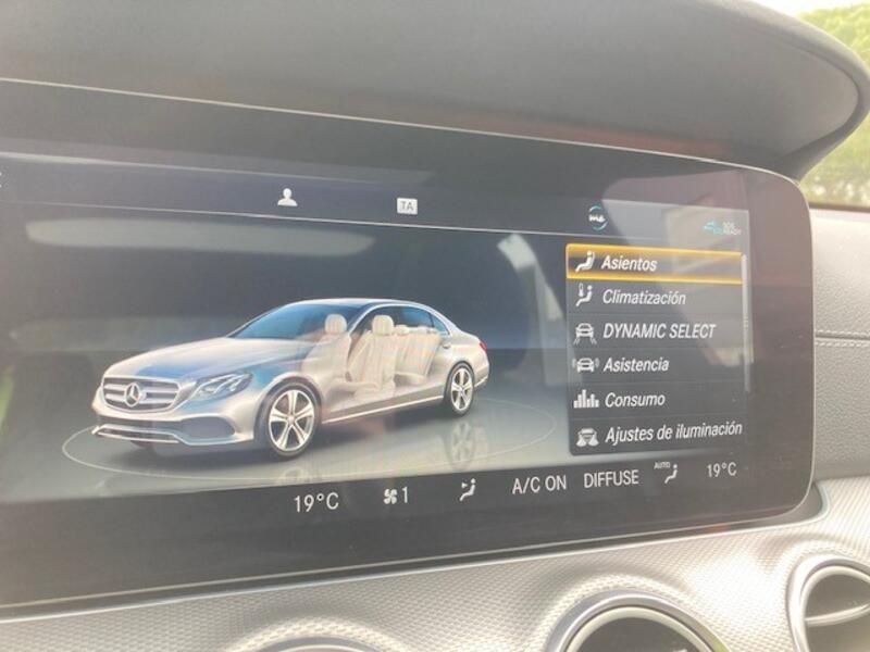 Mercedes-Benz E-Class • 2020 • 30,038 km 45