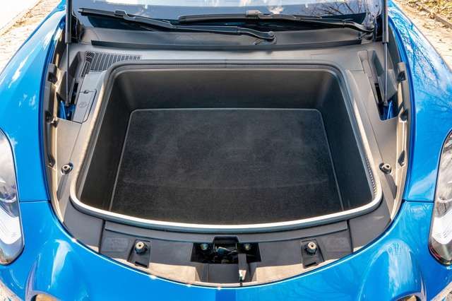 Renault Mégane • 2018 • 32,000 km 25