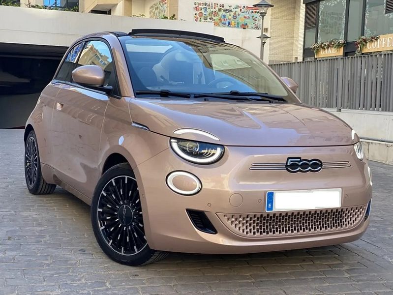 Fiat 500e • 2021 • 43,200 km 12