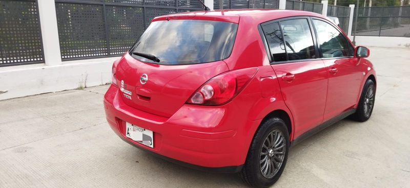 Nissan Tiida • 2011 • 200,000 km 2