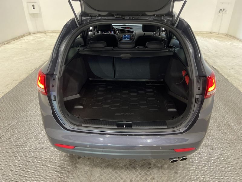 Kia Cee`d • 2017 • 92,000 km 7