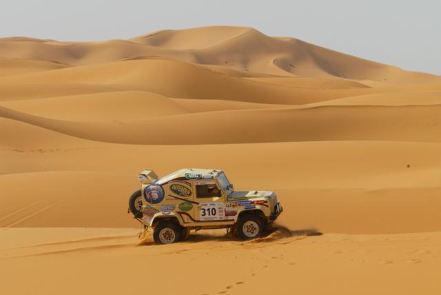 Land Rover Defender • 2003 • 100 km 8