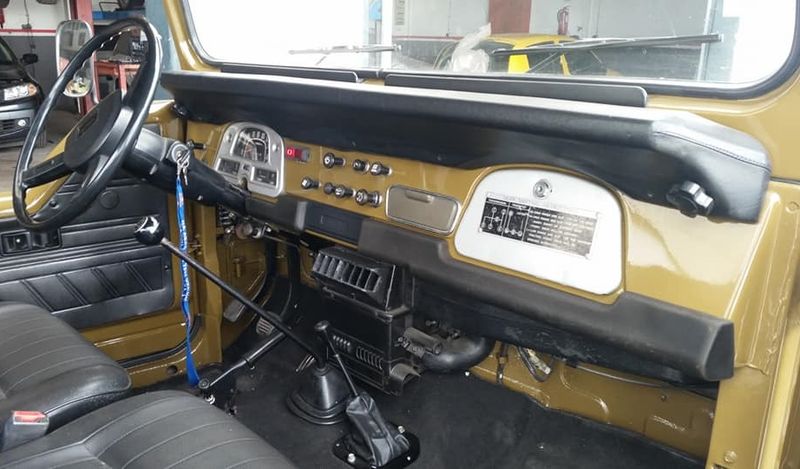 Toyota Land Cruiser • 1980 • 76,000 km 4