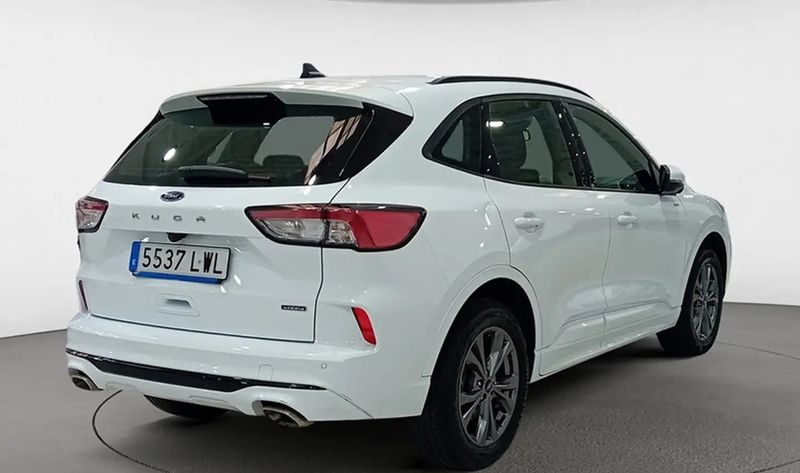Ford Kuga • 2022 • 32,441 km 3
