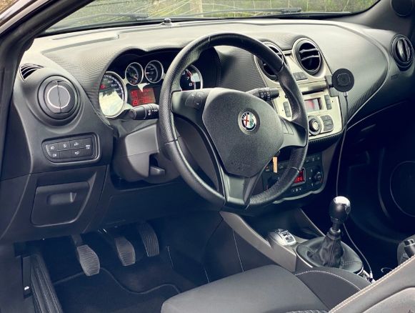 Alfa Romeo MiTo • 2010 • 19,831 km 4