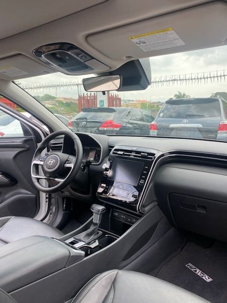 Hyundai Tucson • 2021 • 12 km 2