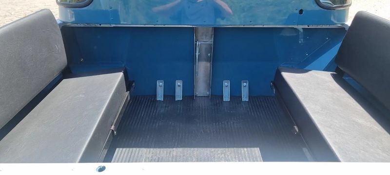 Land Rover LR3 • 1976 • 65,800 km 34