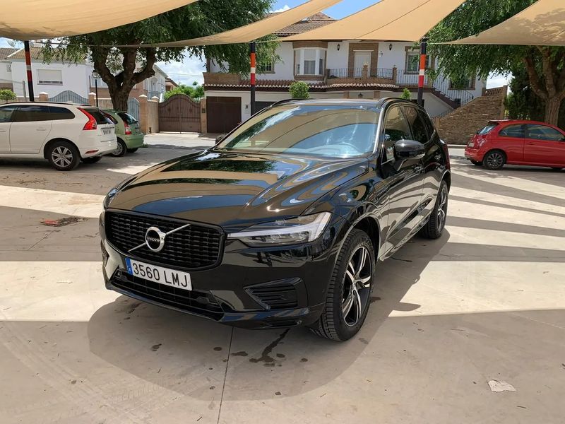 Volvo XC60 • 2021 • 82,000 km 2