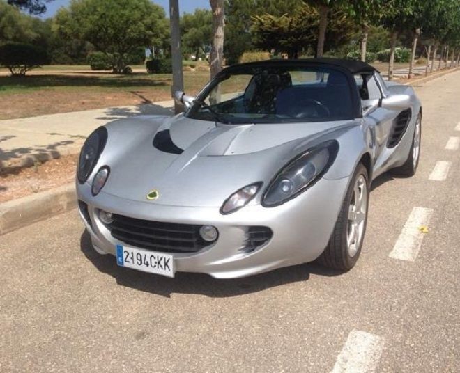 Lotus Elise • 2003 • 84,000 km 1