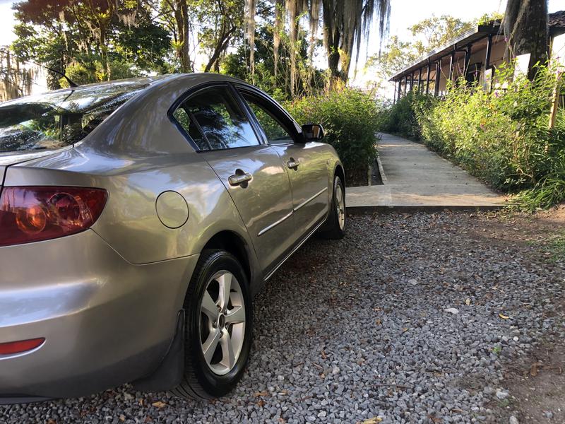 Mazda 3 • 2005 • 202,400 km 12