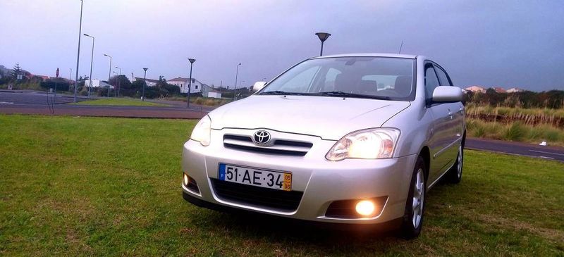 Toyota Corolla • 2005 • 192,000 km 1