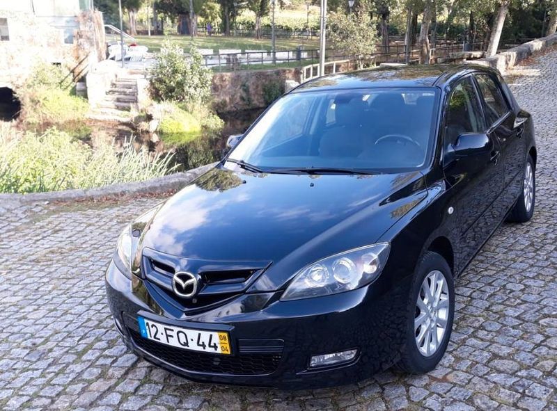 Mazda 3 • 2008 • 200,000 km 1