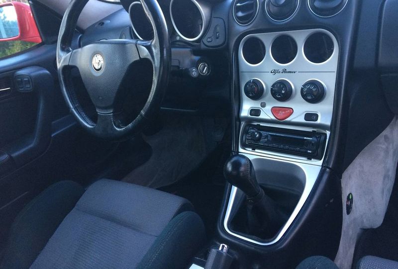 Alfa Romeo GTV • 2000 • 230,000 km 3
