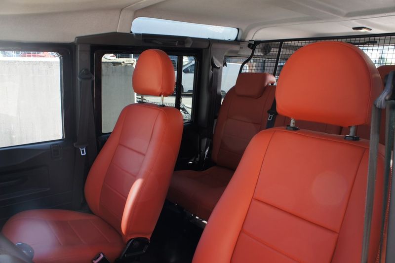 Land Rover Defender • 2012 • 80,000 km 14