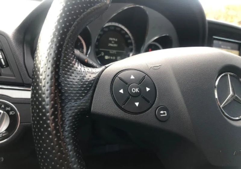 Mercedes-Benz E-Class • 2010 • 246,281 km 7