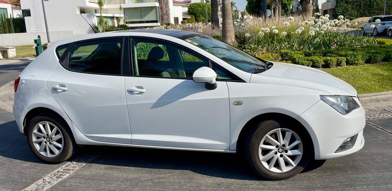 Seat Ibiza • 2017 • 69,000 km 3