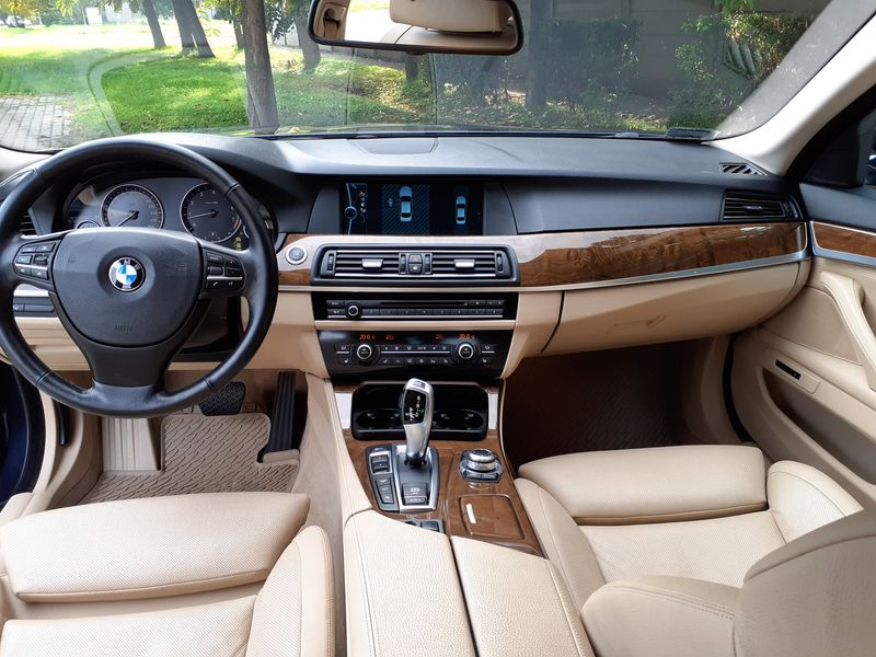 BMW 5 Series • 2010 • 107,000 km 10