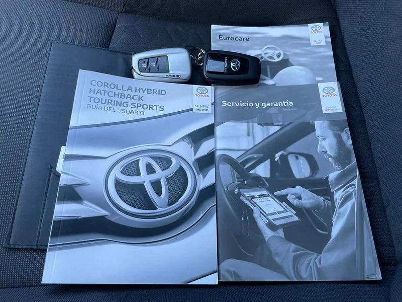 Toyota Corolla • 2020 • 144,000 km 15