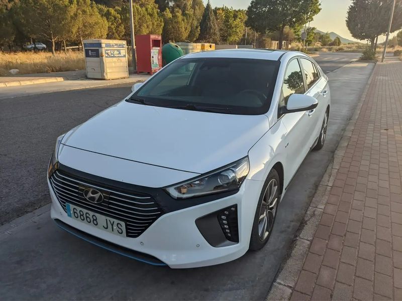 Hyundai Ioniq Electric • 2017 • 120,000 km 1