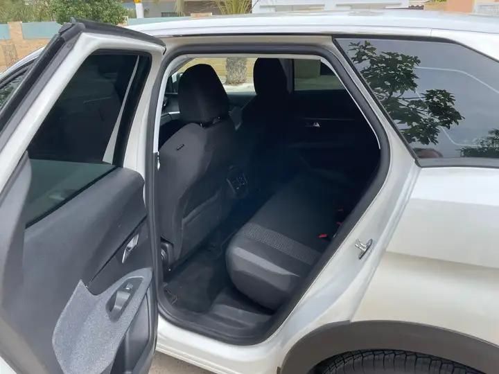 Peugeot 3008 • 2020 • 58,000 km 3