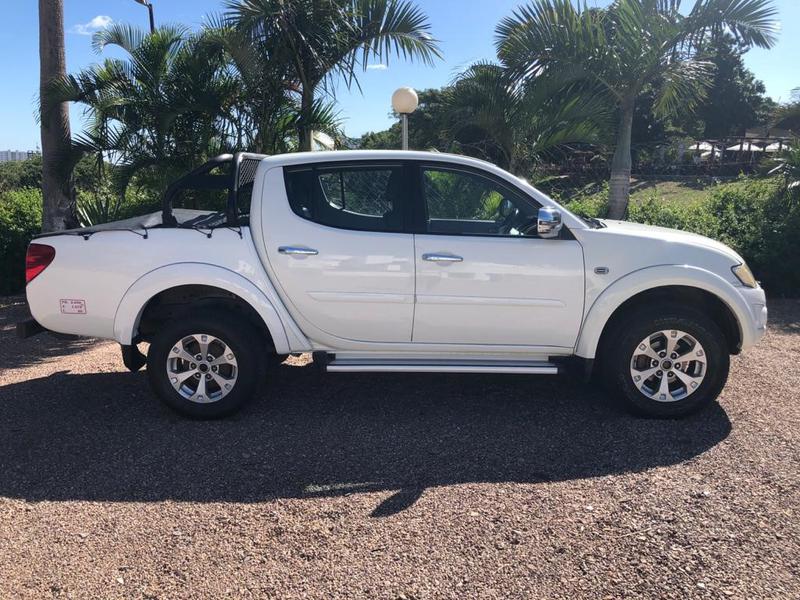 Mitsubishi L200 Pick up • 2014 • 155,000 km 4
