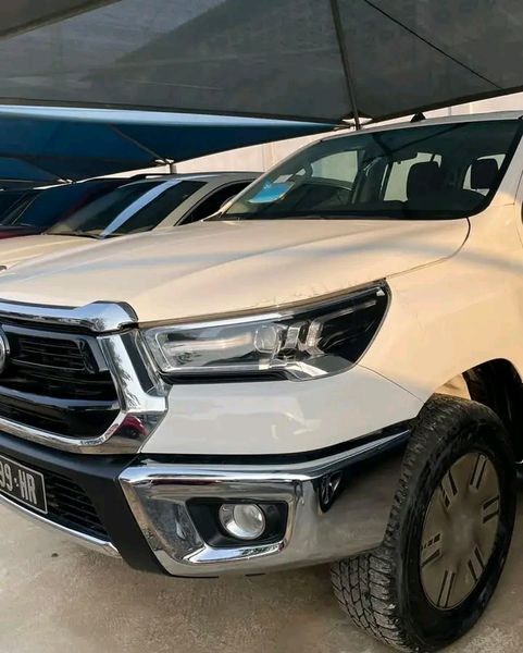 Toyota Hilux • 2020 • 20,000 km 3
