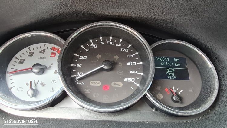 Renault Mégane • 2010 • 147,000 km 10