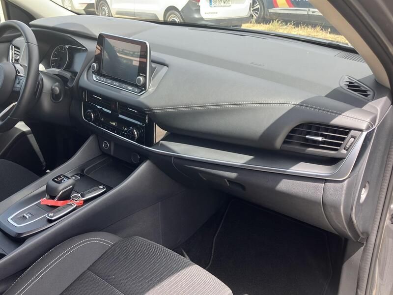 Nissan Qashqai • 2024 • 11,297 km 27