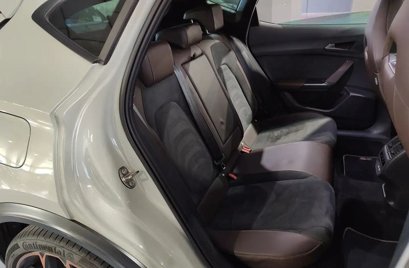 Seat Leon • 2022 • 71,558 km 8