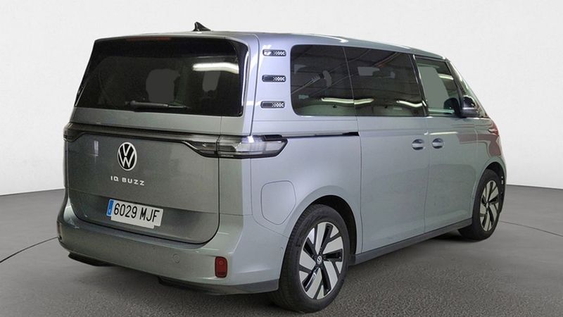 Volkswagen T5 • 2023 • 21,518 km 1