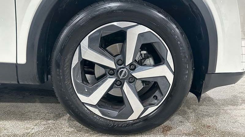 Nissan Qashqai • 2023 • 23,000 km 17