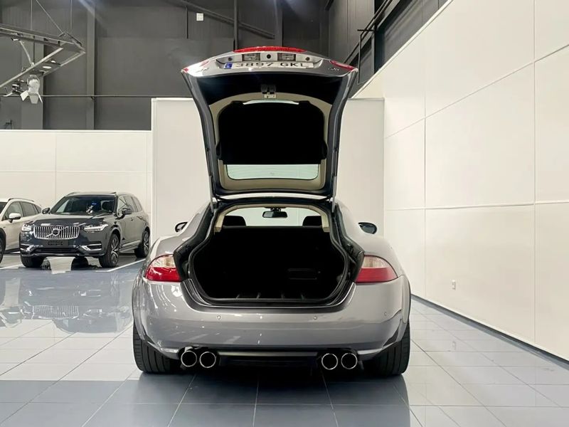 Jaguar XKR • 2009 • 55,000 km 5