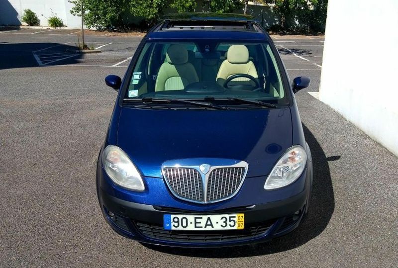 Lincoln Custom • 2007 • 220,000 km 2