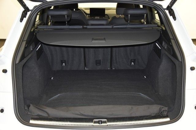 Audi Q5 • 2021 • 21,600 km 11