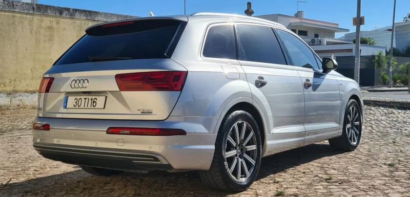Audi Q7 • 2017 • 133,000 km 2