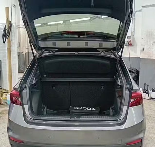 Škoda Fabia • 2024 • 3,836 km 9