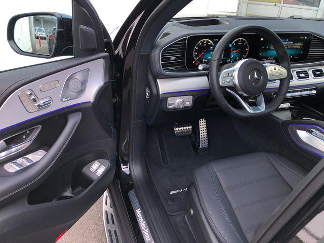 Mercedes-Benz GL • 2019 • 18,700 km 3