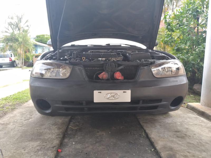 Hyundai Elantra • 2001 • 190,000 km 2