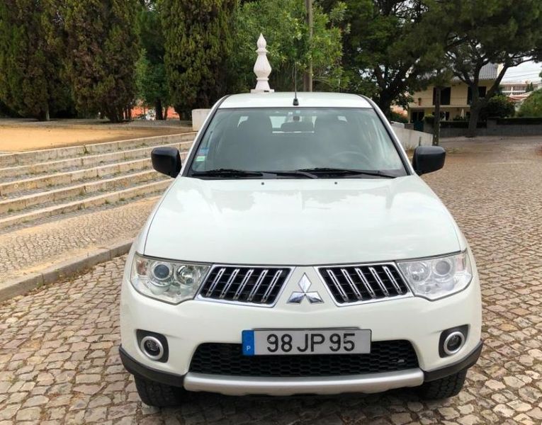 Mitsubishi L200 • 2010 • 30,712 km 1