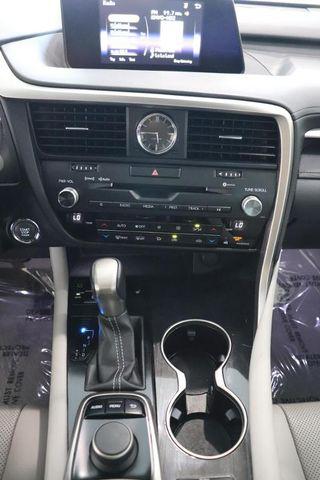 Lexus RX • 2017 • 29,000 km 13