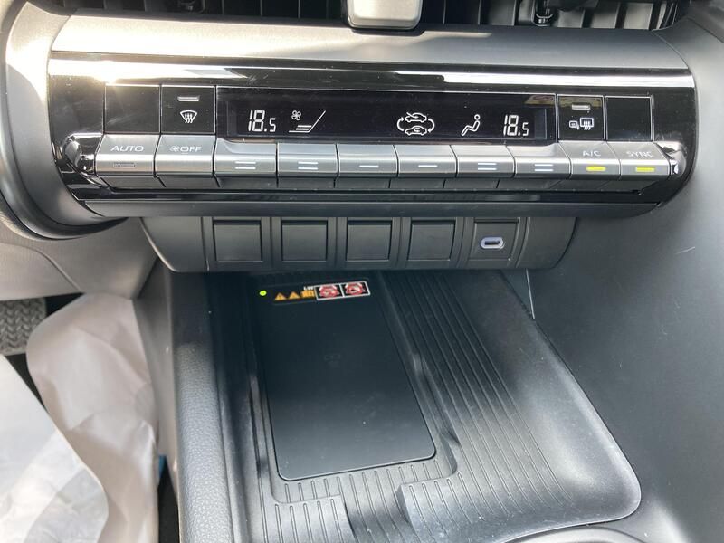 Toyota C-HR • 2024 • 28,374 km 38