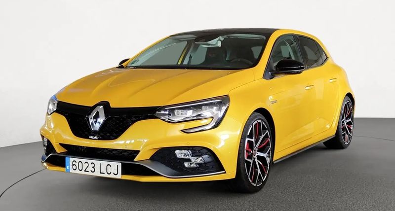 Renault Mégane • 2019 • 14,165 km 2