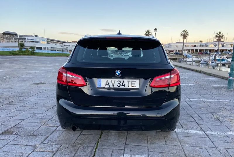 BMW 2 Series • 2014 • 211,000 km 2