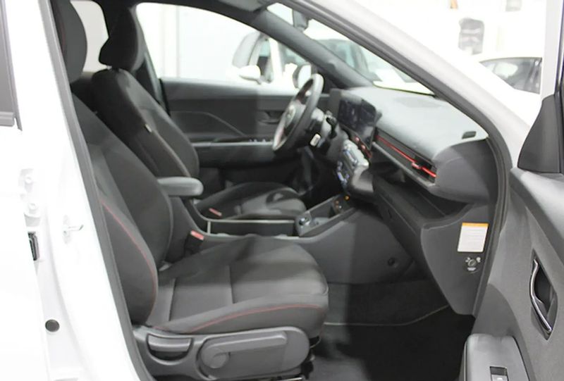 Hyundai Kona • 2023 • 11,569 km 13