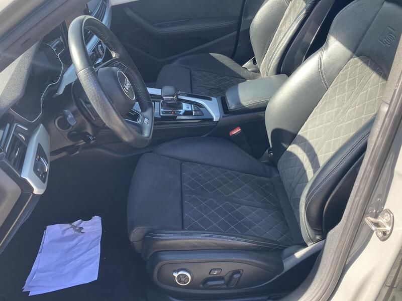 Audi A4 • 2020 • 105,628 km 7
