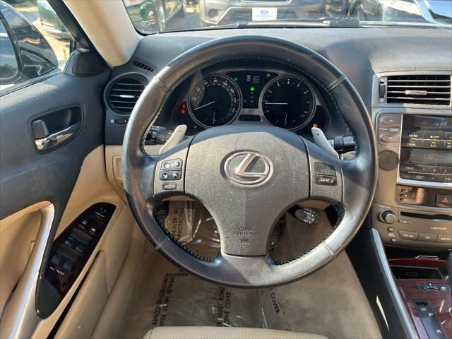 Lexus IS 250 C • 2007 • 121,131 km 7